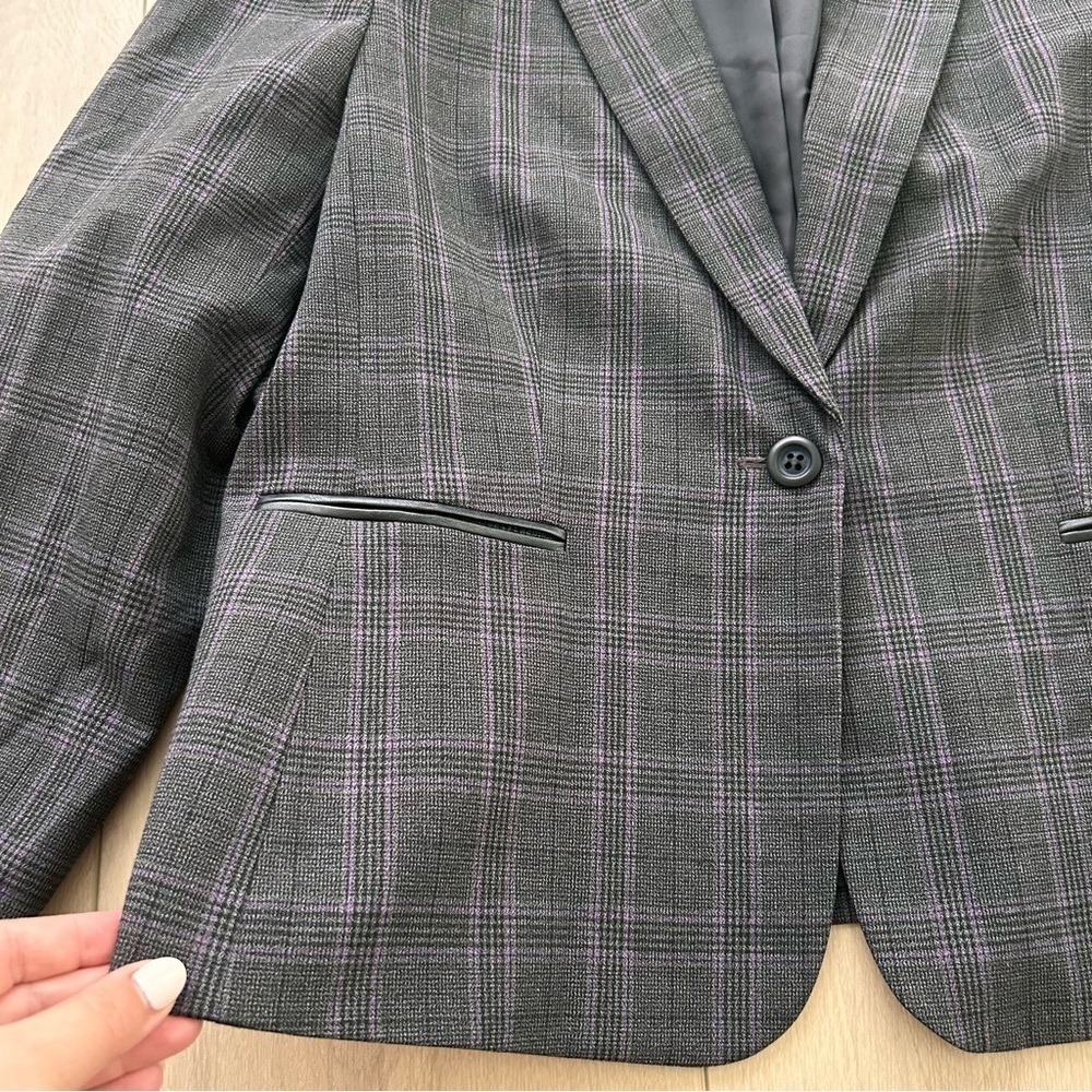 Tahari Gray Pink Plaid One Button Pocket Blazer Elbow Patch Levine 16 Petite - Picture 3 of 9